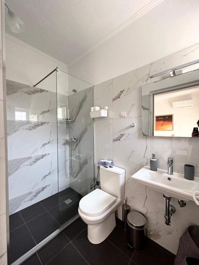 סרנדה Meto Rooms מראה חיצוני תמונה