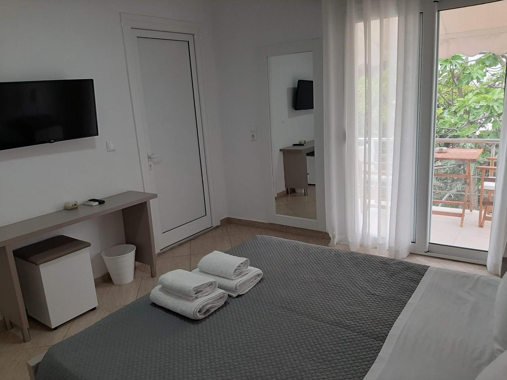 סרנדה Meto Rooms מראה חיצוני תמונה