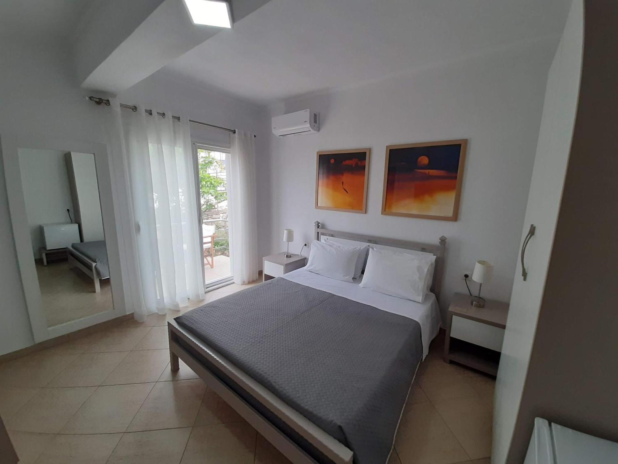 סרנדה Meto Rooms מראה חיצוני תמונה
