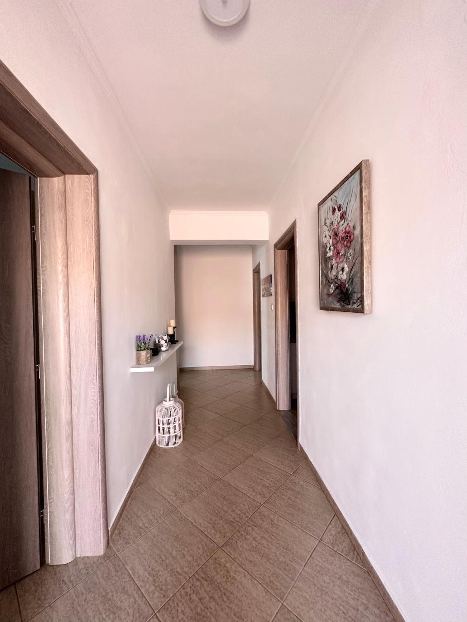 סרנדה Meto Rooms מראה חיצוני תמונה