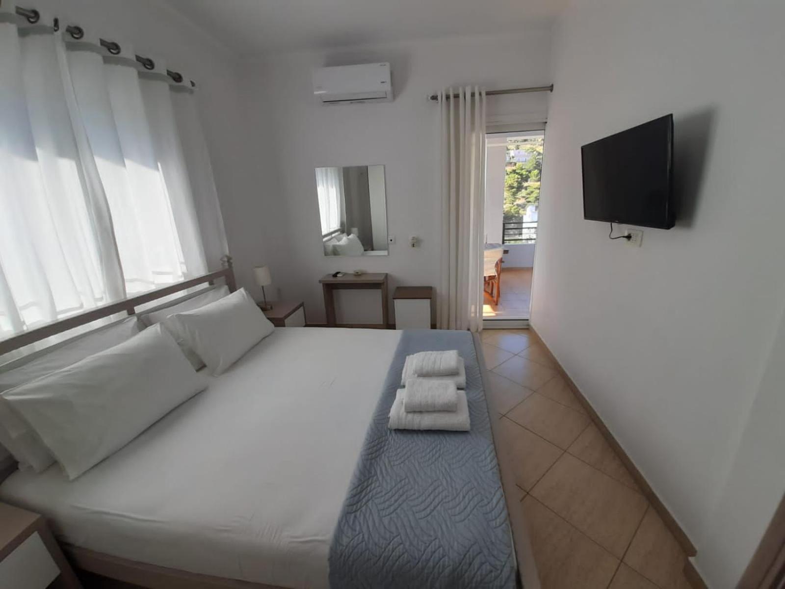 סרנדה Meto Rooms מראה חיצוני תמונה