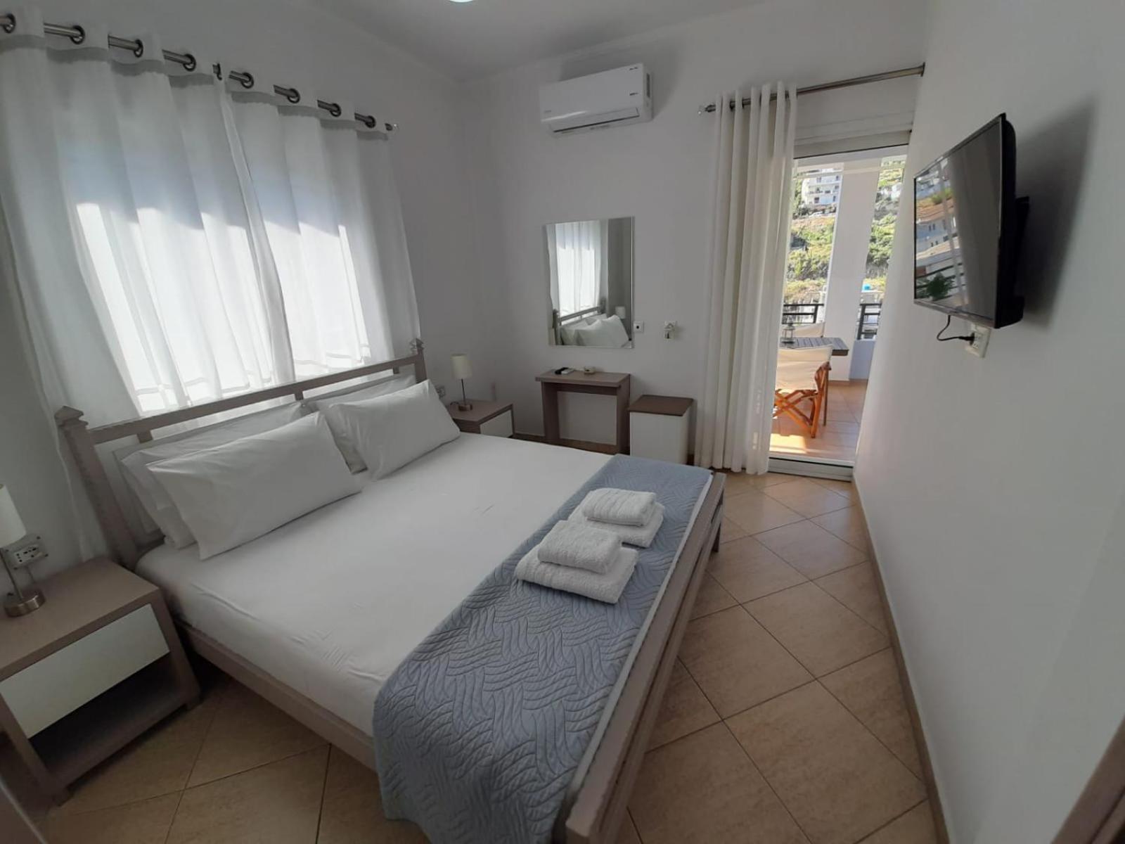 סרנדה Meto Rooms מראה חיצוני תמונה
